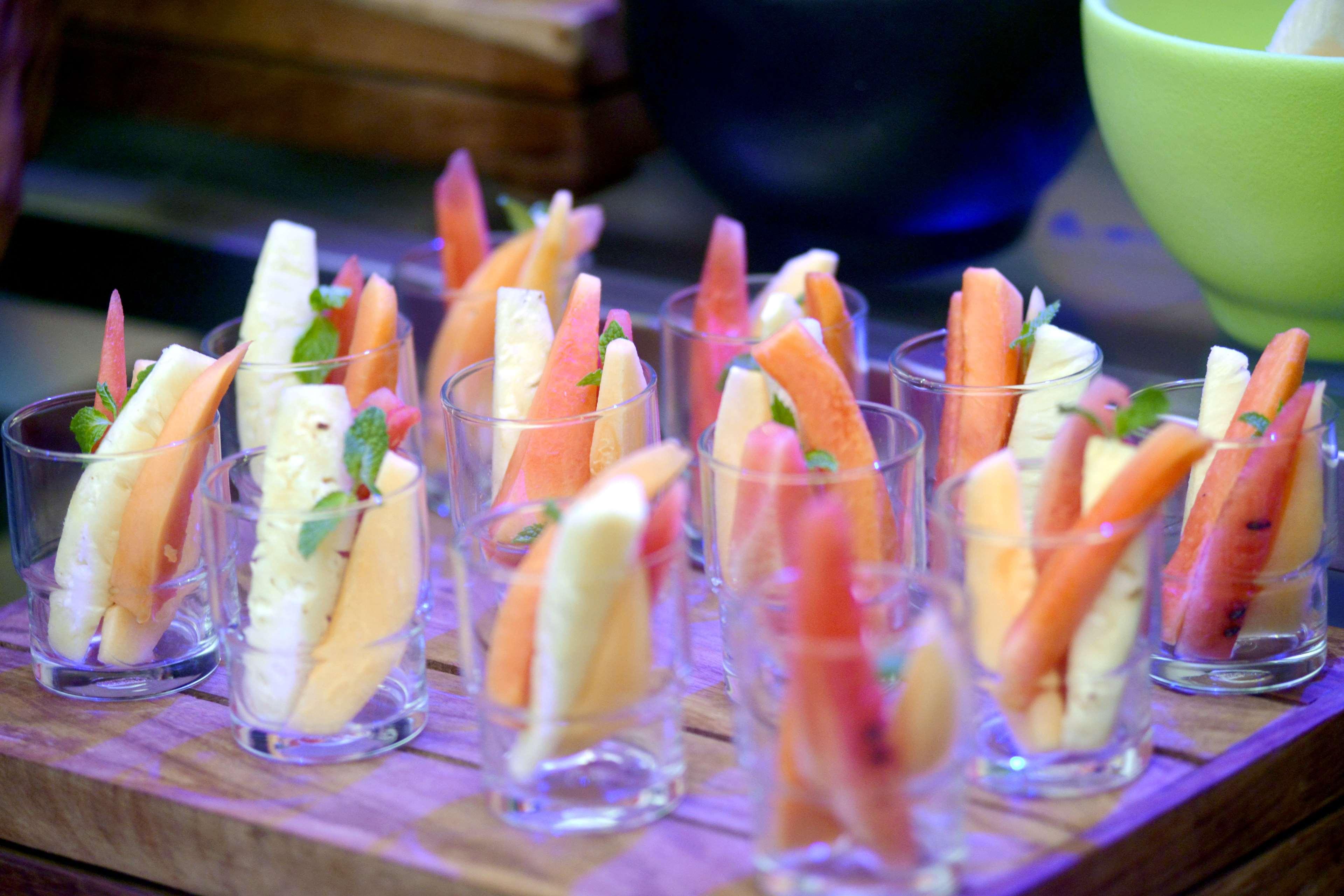 Radisson Blu Hotel Gauháti Kültér fotó Fruit salad