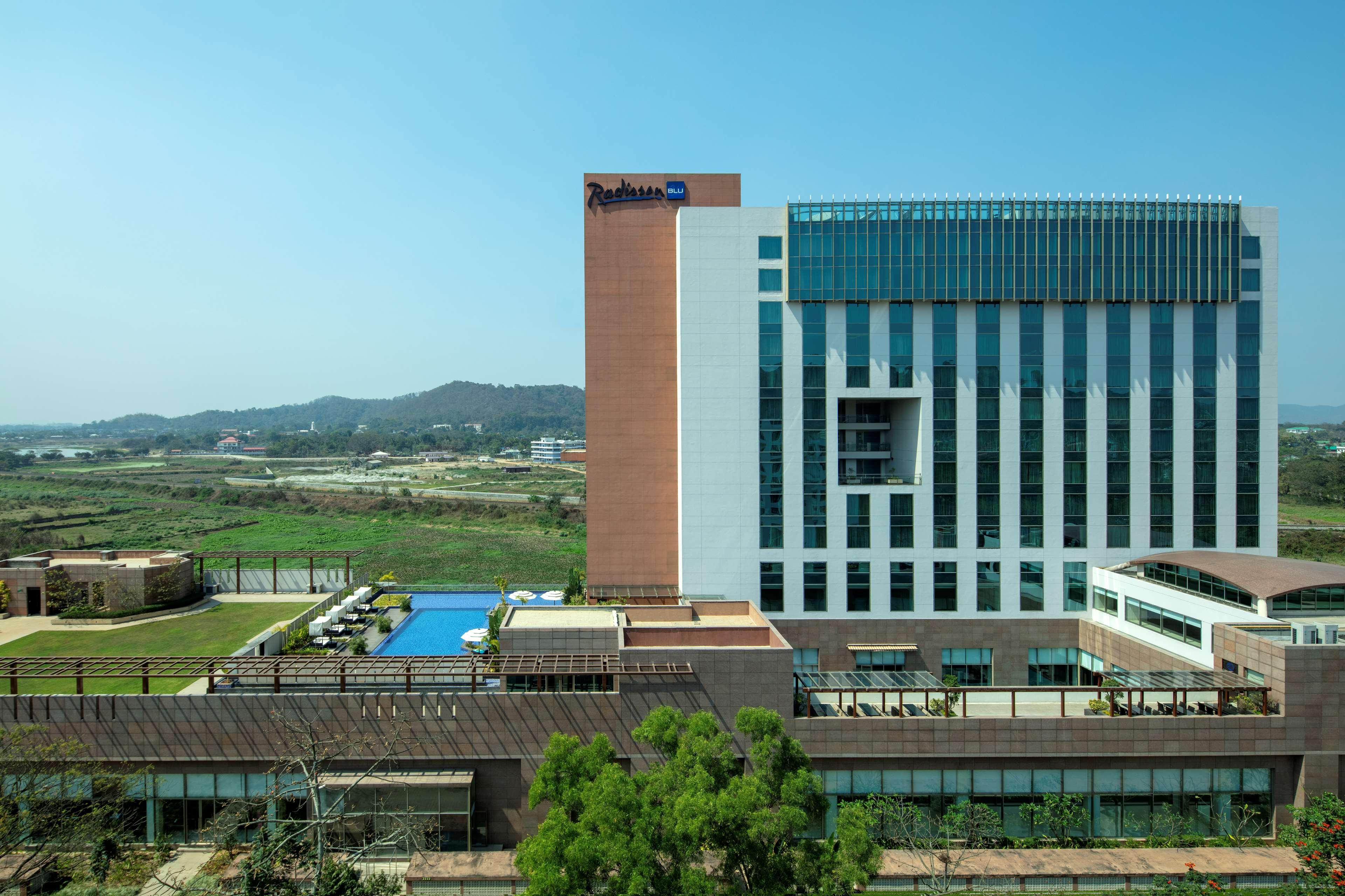 Radisson Blu Hotel Gauháti Kültér fotó Radisson Blu Hotel, Kathmandu