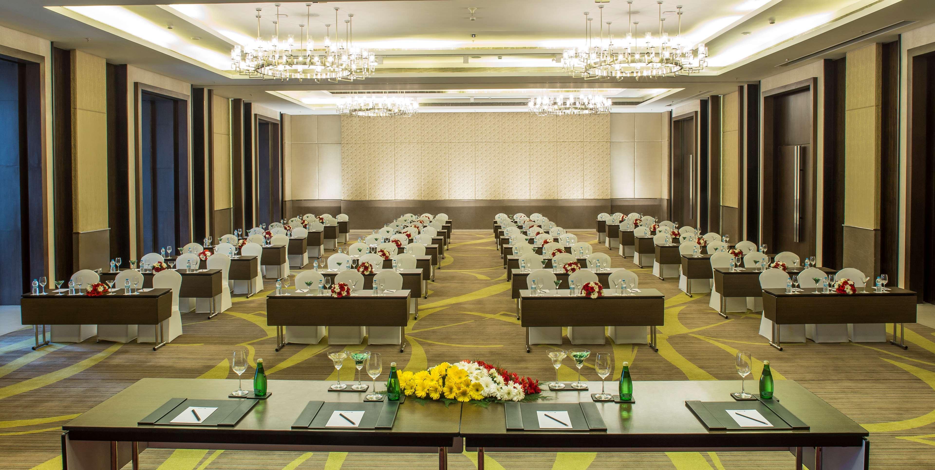 Radisson Blu Hotel Gauháti Kültér fotó The ballroom