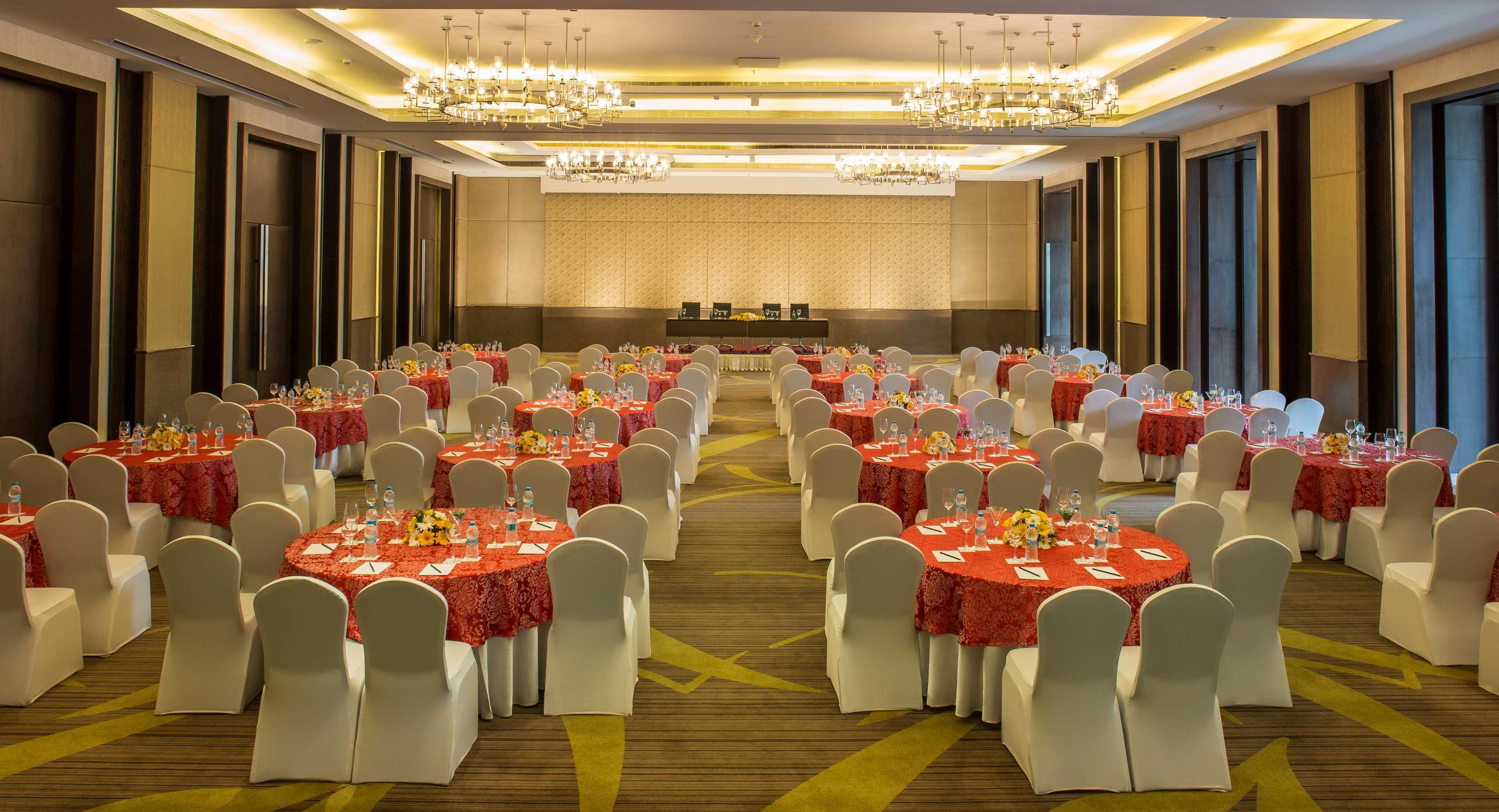 Radisson Blu Hotel Gauháti Kültér fotó The Grand Ballroom