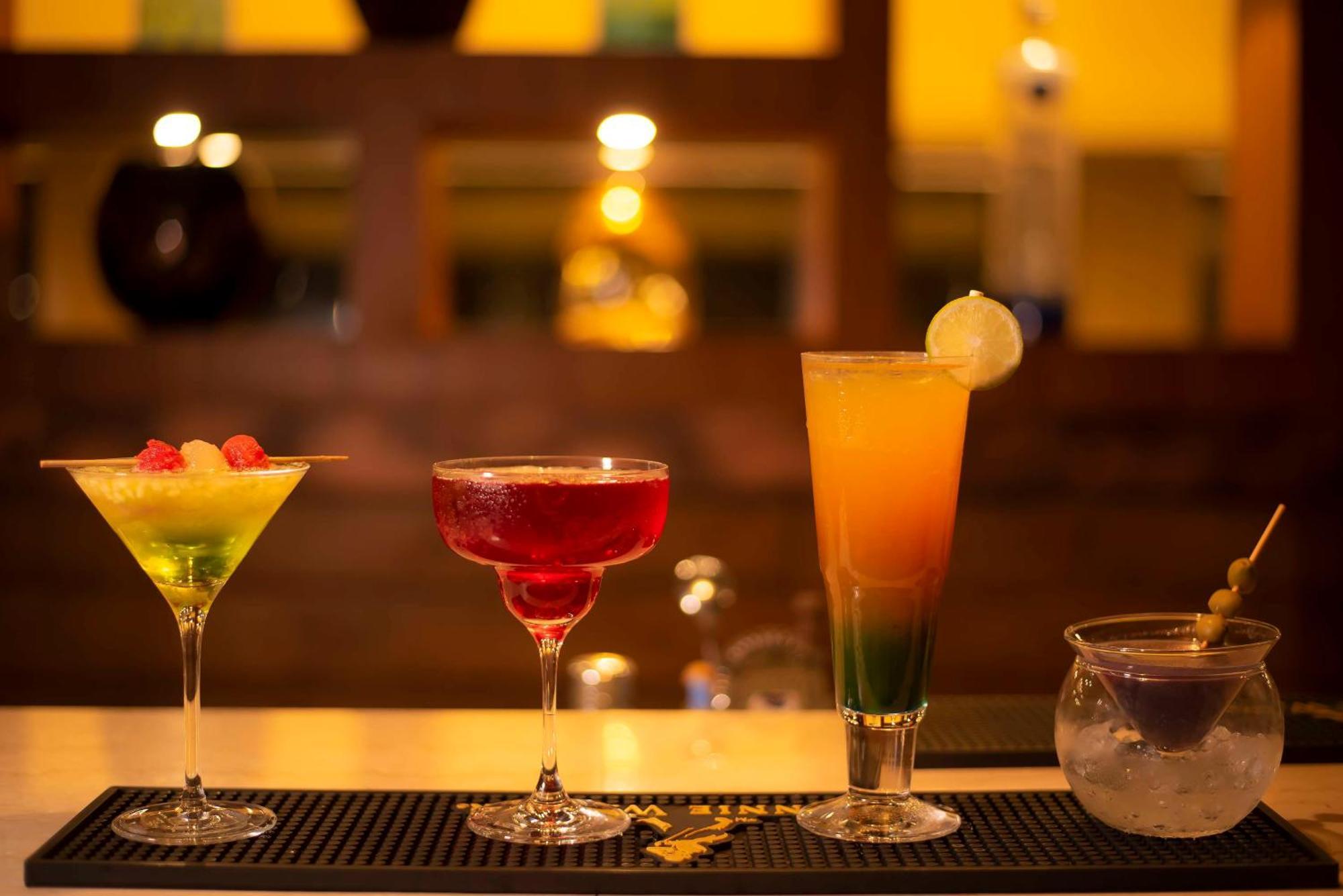 Radisson Blu Hotel Gauháti Kültér fotó A selection of cocktails